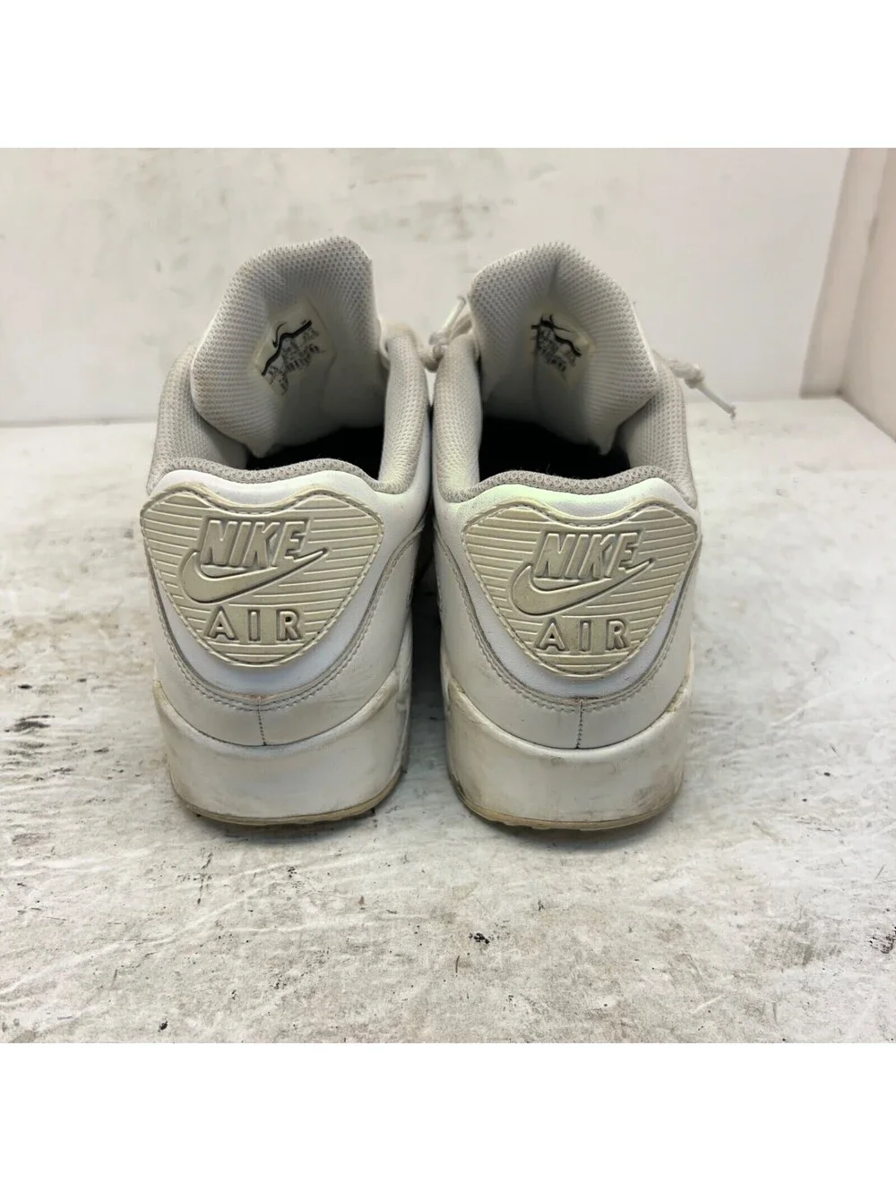 Nike Men's Air Max 90 Leather Athletic Shoes 302519-113 White Size 9.5M
